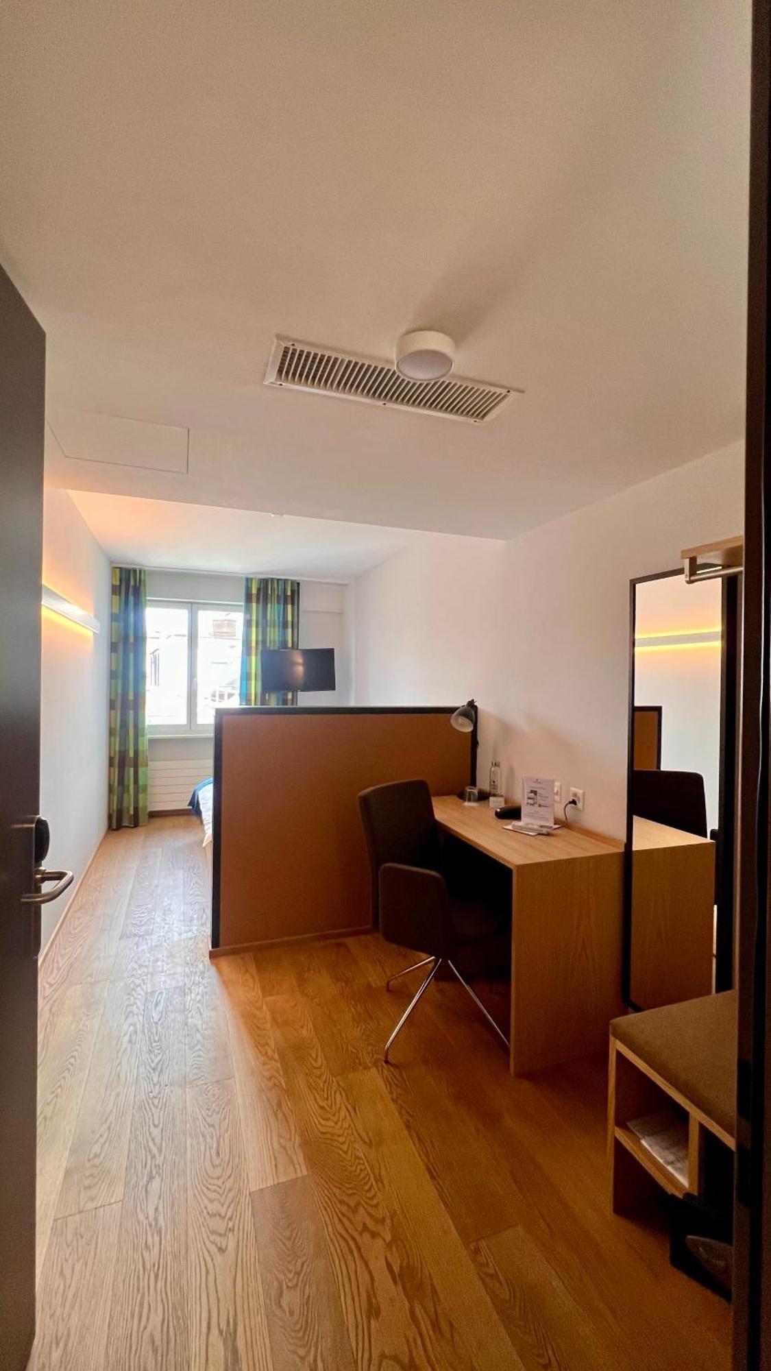 Hotel Baeren Am Bundesplatz Bern Exterior photo