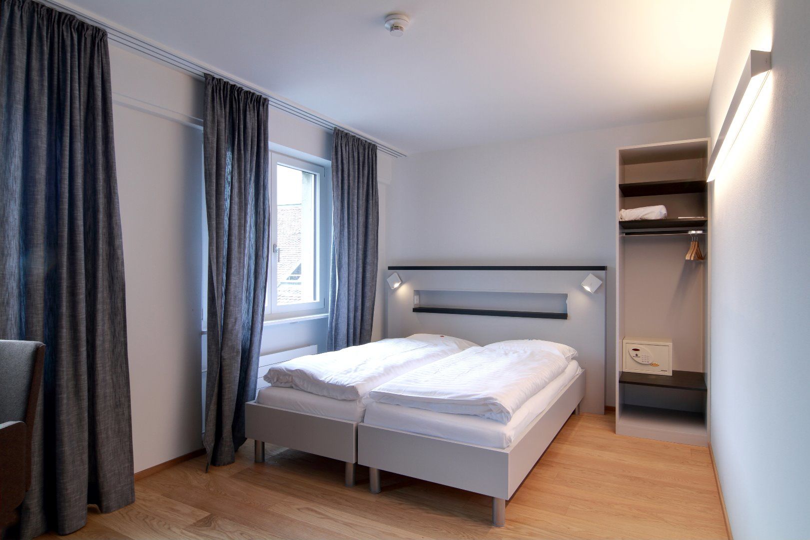 Hotel Baeren Am Bundesplatz Bern Room photo